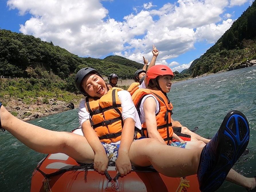夏はラフティングで決まり!