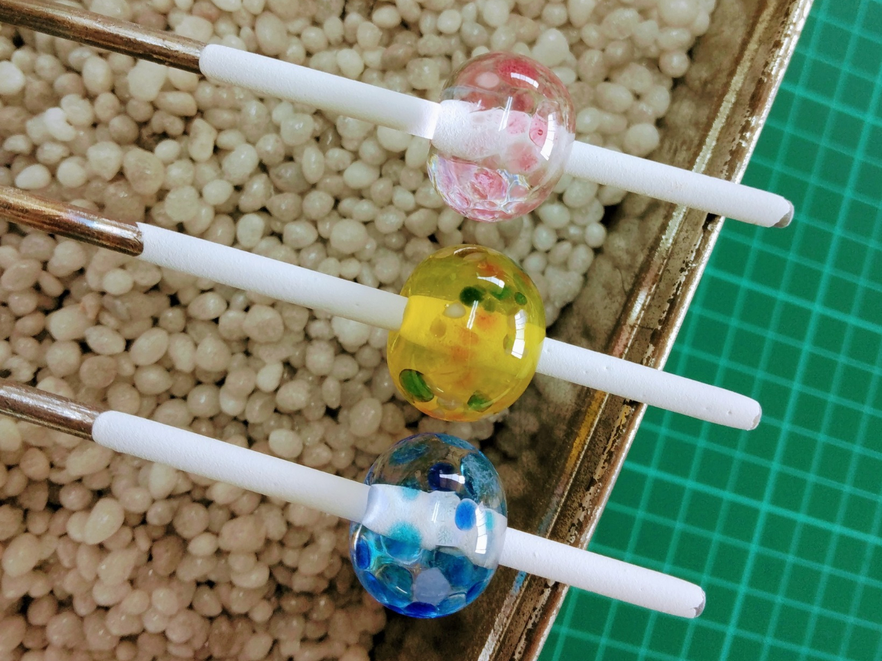 �J���t���Ȗ{�i�g���{�ʁ􂨊y���ݒ����܂������