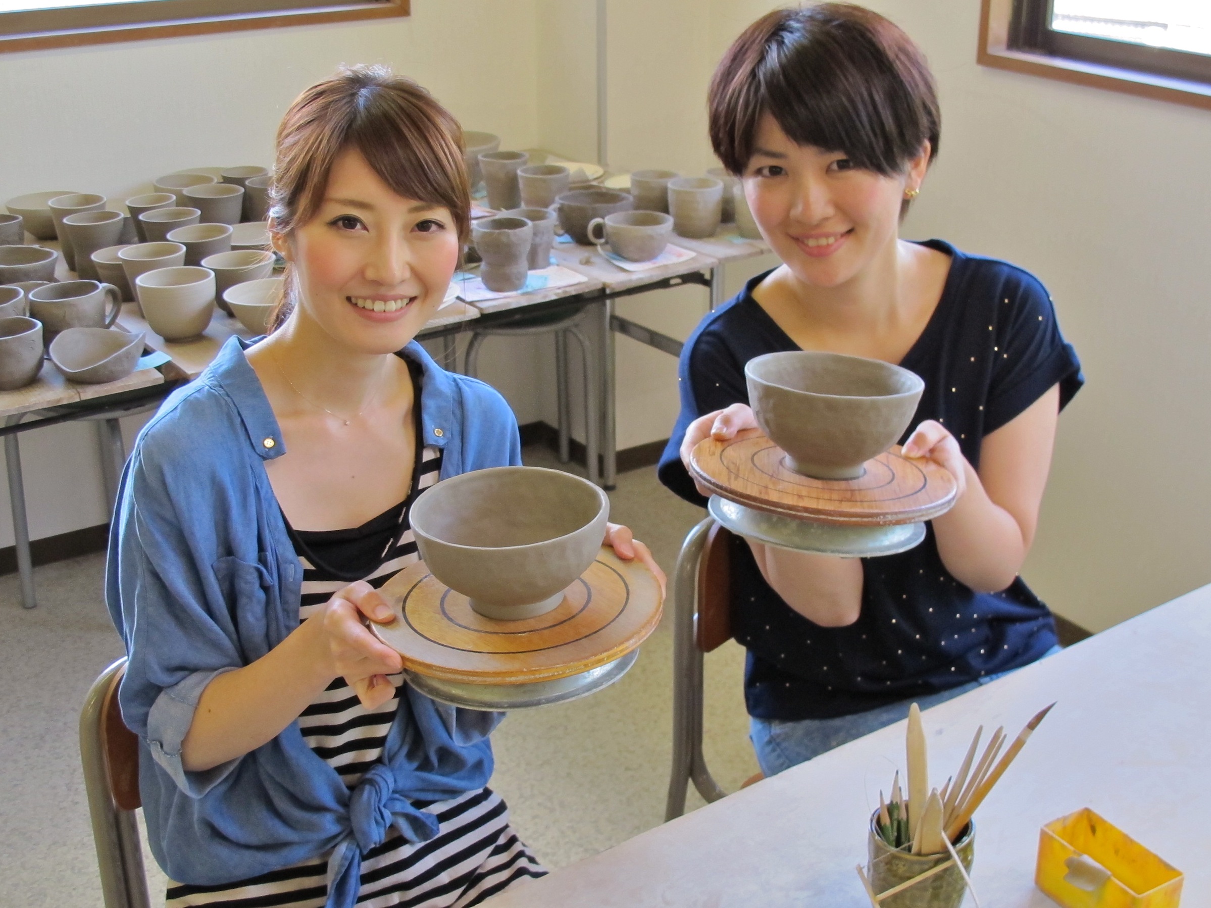 清水焼絵付け体験 ２色湯呑みコース 有限会社 森陶器館 じゃらん遊び体験
