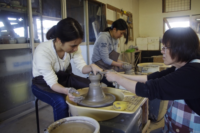 1ڂ͍ut̐ɂ킹Ēq߂܂B