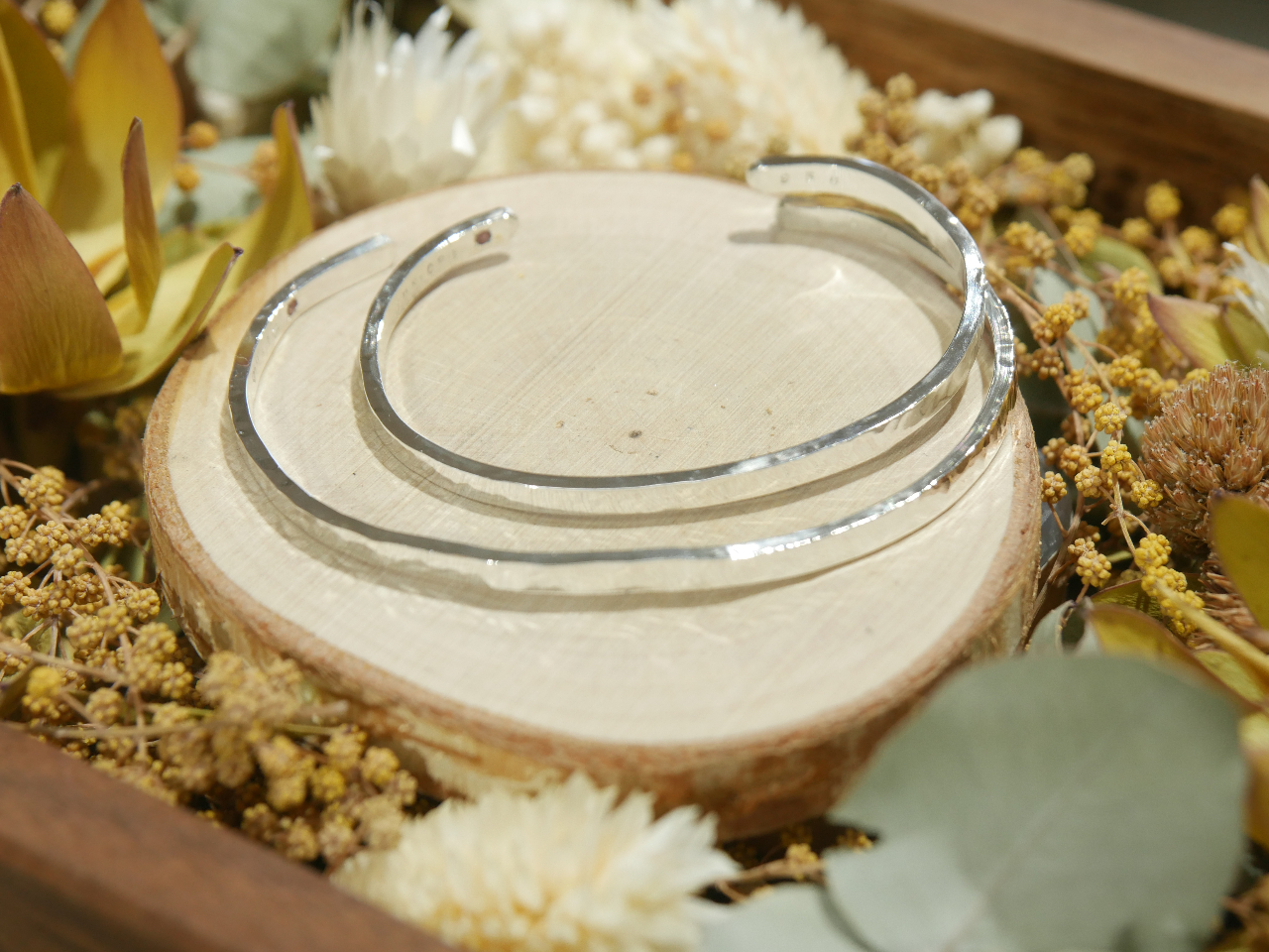 �L���L���ƃJ���C�C���ߖ͗l�̃o���O���𐧍�ł��܂��B