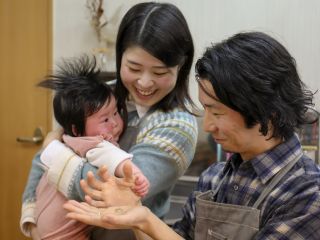 ご予約は一組限定ですので、周りを気にせず、自分たちだけの空間で楽しく制作できます♪