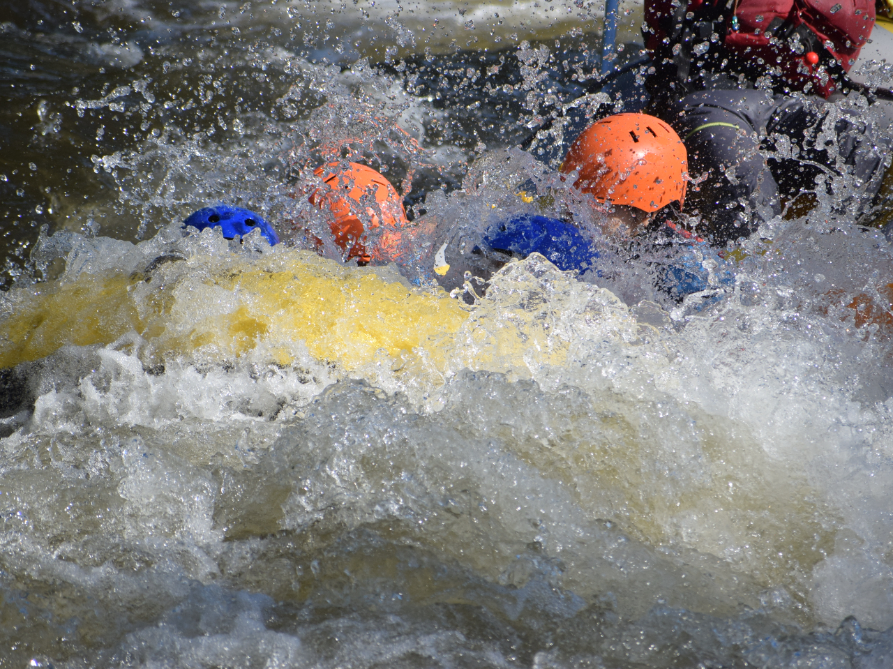 春先の雪解け時期や大雨のあとは増水して激しさアップ♪