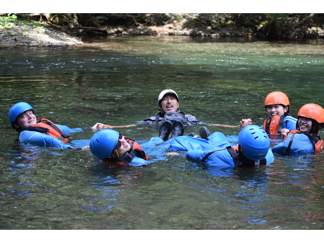 ぷかぷか浮かんでみたりもして…