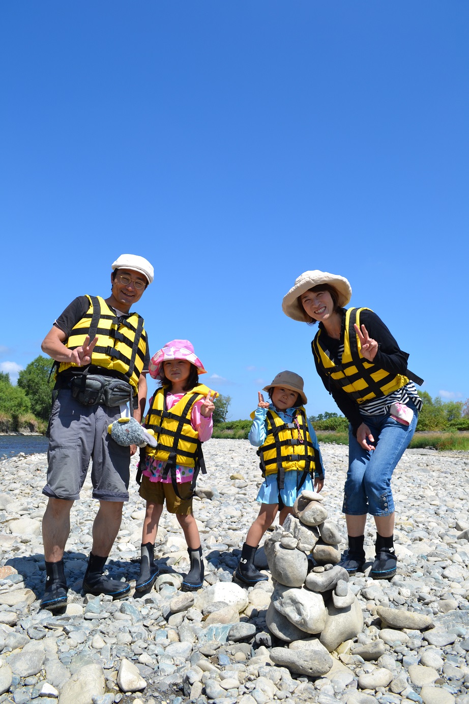 t@~[ŁAFBmŁAJbvŁcB