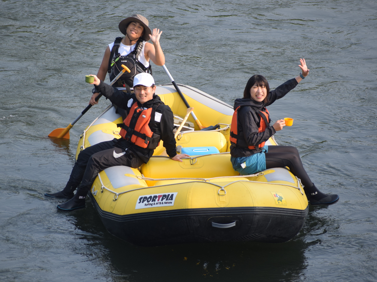 ��̏�ň�������͊i�ʁI���q�l�₲��]�̕��ɂ͍g����W���[�X�����p�ӂ��Ă��܂��B