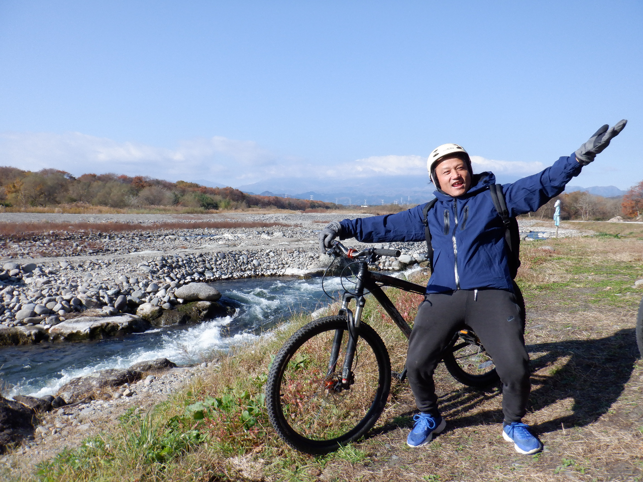 ゴール地点景勝地鬼怒川で記念撮影。お疲れ様でした。