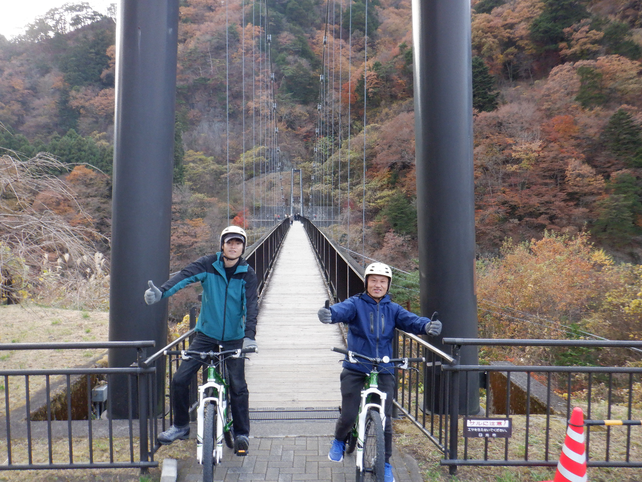 有名スポットやガイドブックには載っていないレアスポットを巡ります。