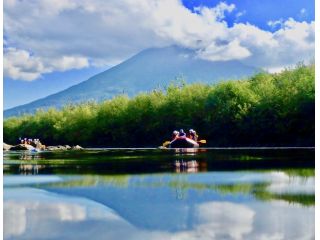 羊蹄山を眺めながら尻別川でのラフティングツアー!
