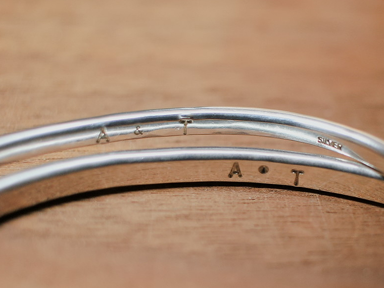 oÕCjVX^v́ACjV̊ԂɁuv܂́uEv܂