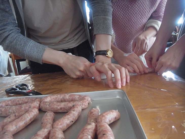 ソーセージ作り体験!!ニセコ