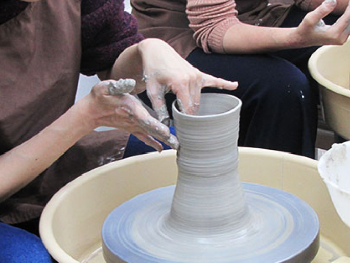 dNł͂ۂ݁AqAMȂǂ܂B