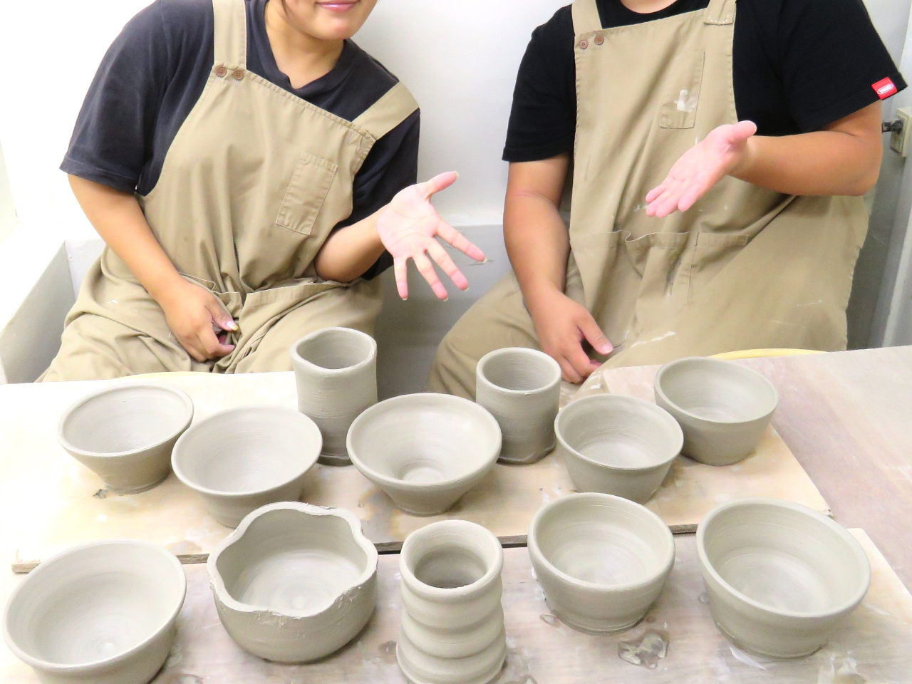 �d�����N���ł͂����ۂ݁A�����q�Ȃǂ����܂��B��т˂�ł͔M��A�}�O�J�b�v�Ȃǂ���邱�Ƃ��o���܂��B