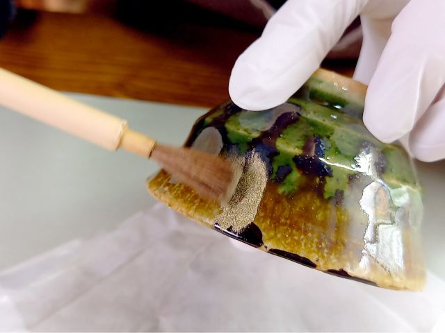 粉を蒔いているところです。