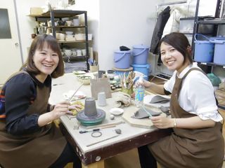 難しそうに見えますが、講師が丁寧にサポートしますので初めてでも必ず作れます♪親子、団体様も大歓迎です。お気軽にご参加ください。