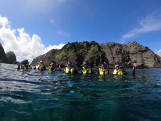 本当に日本!?のような壮大な景色の中で写真撮影!