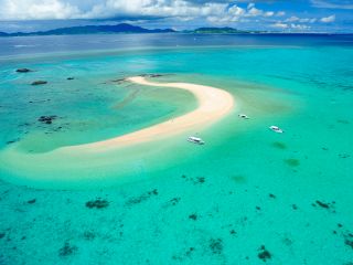 誰もが一度は訪れてみたい幻の島「浜島」