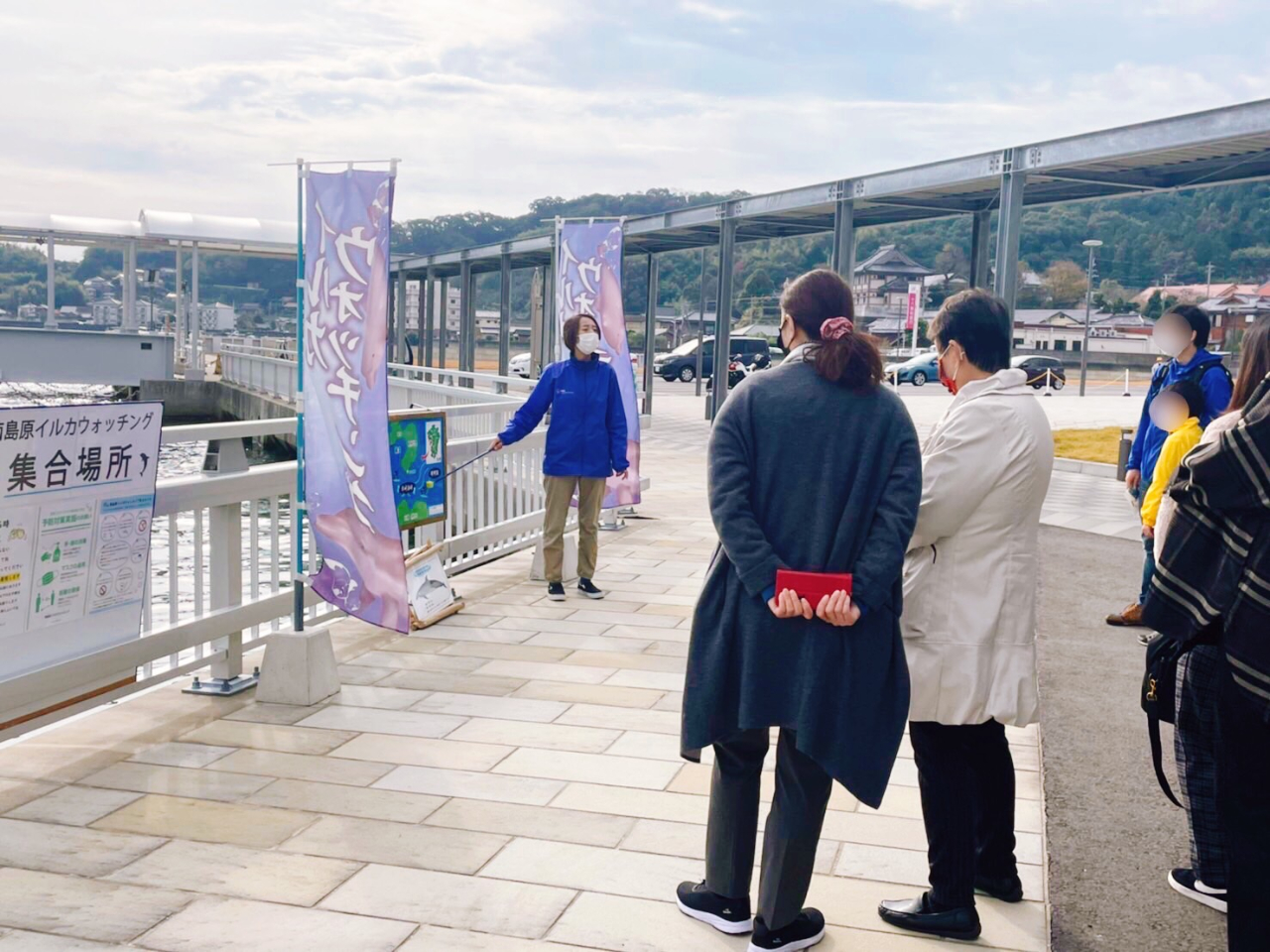 イルカの説明が出航時間の10分前から始まります♪