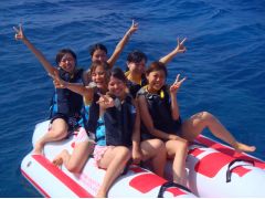 バナナボート・マリンジェット・マーブル・モンスタチューブ・Uチューブの中からお好きなマリンスポーツがおひとつお選びいただけます♪