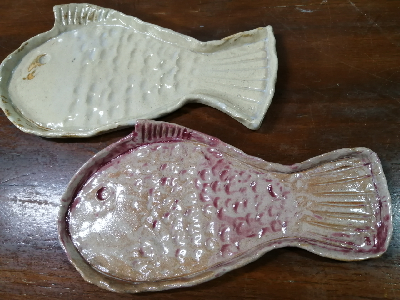 お皿は面白い色々な形ができます。