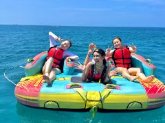 1名〜8名乗りまでの、5種類ほどの中からお好きな乗り物を当日お選びいただけます!!