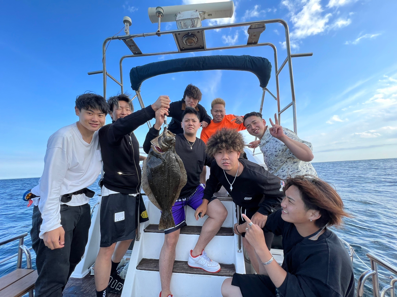 【千葉・勝浦・クルーザー貸切プラン】ファミリーや友人同士で自然を満喫!船釣りプラ...