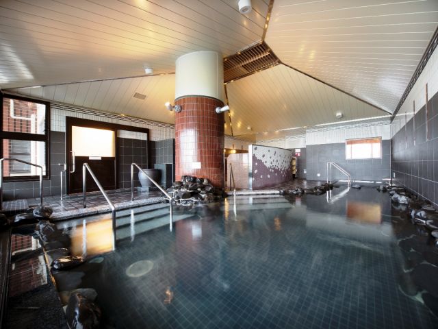 温泉大浴場「天守」は和歌山城の石垣をイメージしたお風呂です。