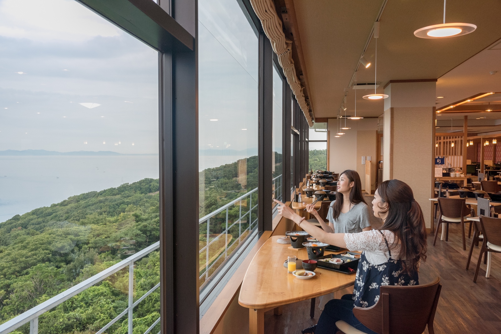  QKXguIɂ̍vɂĂH͂H11F30`14F00ikn13F30j