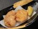 揚げたてのクエ唐揚げは、口の中でジュワッと旨味が広がる美味しさ♪