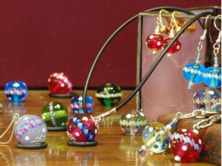 ドット&レース模様完成見本