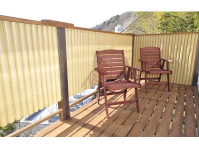 テラスでゆっくりとお休みくださいませ。