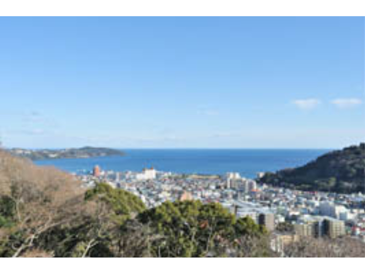 湯河原の海・山・街が一望できます。日頃の疲れをリフレッシュしてくださいませ!