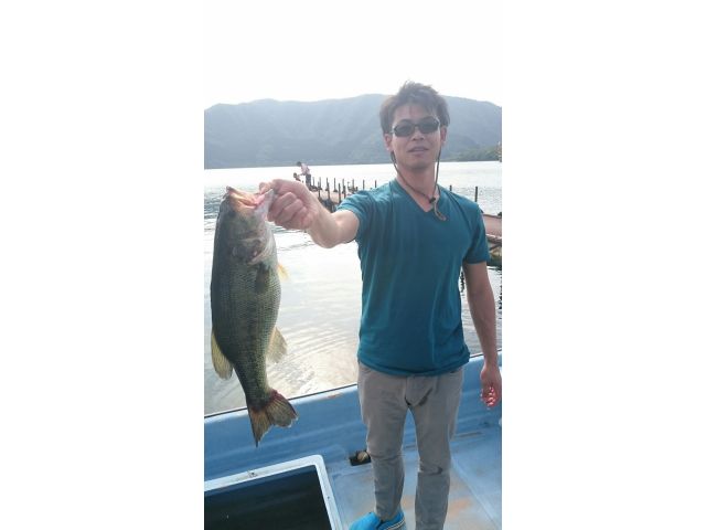 箱根 芦ノ湖 手ぶらde釣り 思う存分箱根で釣りを楽しもう 手ぶらで 半日コース 6時間 釣り船 うえ乃 じゃらん遊び体験 箱根 芦ノ湖 手ぶらde釣り 思う存分箱根で釣りを楽しもう 手ぶらで 半日コース 6時間 釣り船 うえ乃 じゃらん遊び体験