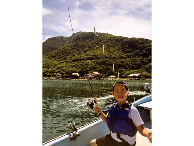 箱根 芦ノ湖 手ぶらde釣り 思う存分箱根で釣りを楽しもう 手ぶらで 1日コース 9時間 釣り船 うえ乃 じゃらん遊び体験 箱根 芦ノ湖 手ぶらde釣り 思う存分箱根で釣りを楽しもう 手ぶらで 1日コース 9時間 釣り船 うえ乃 じゃらん遊び体験