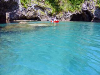 ブルースカイ、ブルーウォーター優しくカラダをすり抜けるシーブリーズ