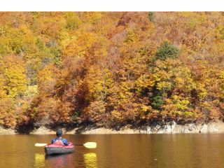 安定性に優れたフォールディングカヤック。漕ぐ楽しさを満喫する事が出来ます。