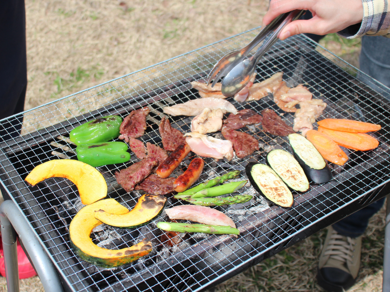 気軽にアウトドア！谷川の麓で「手ぶらBBQプラン」簡単に非日常を体験しよう/フォレスト＆ウォーター　みなかみベース - じゃらん遊び体験