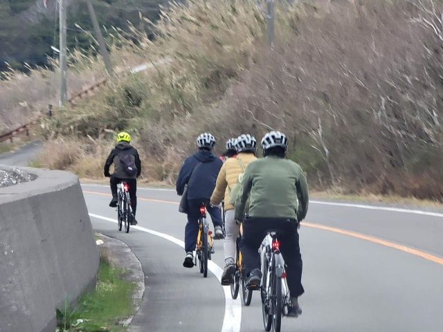 のんびりとEバイクでの移動です。心地よい有酸素運動で身も心もリフレッシュできます