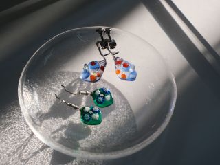 さまざまな色・形・大きさのベースをご用意しております