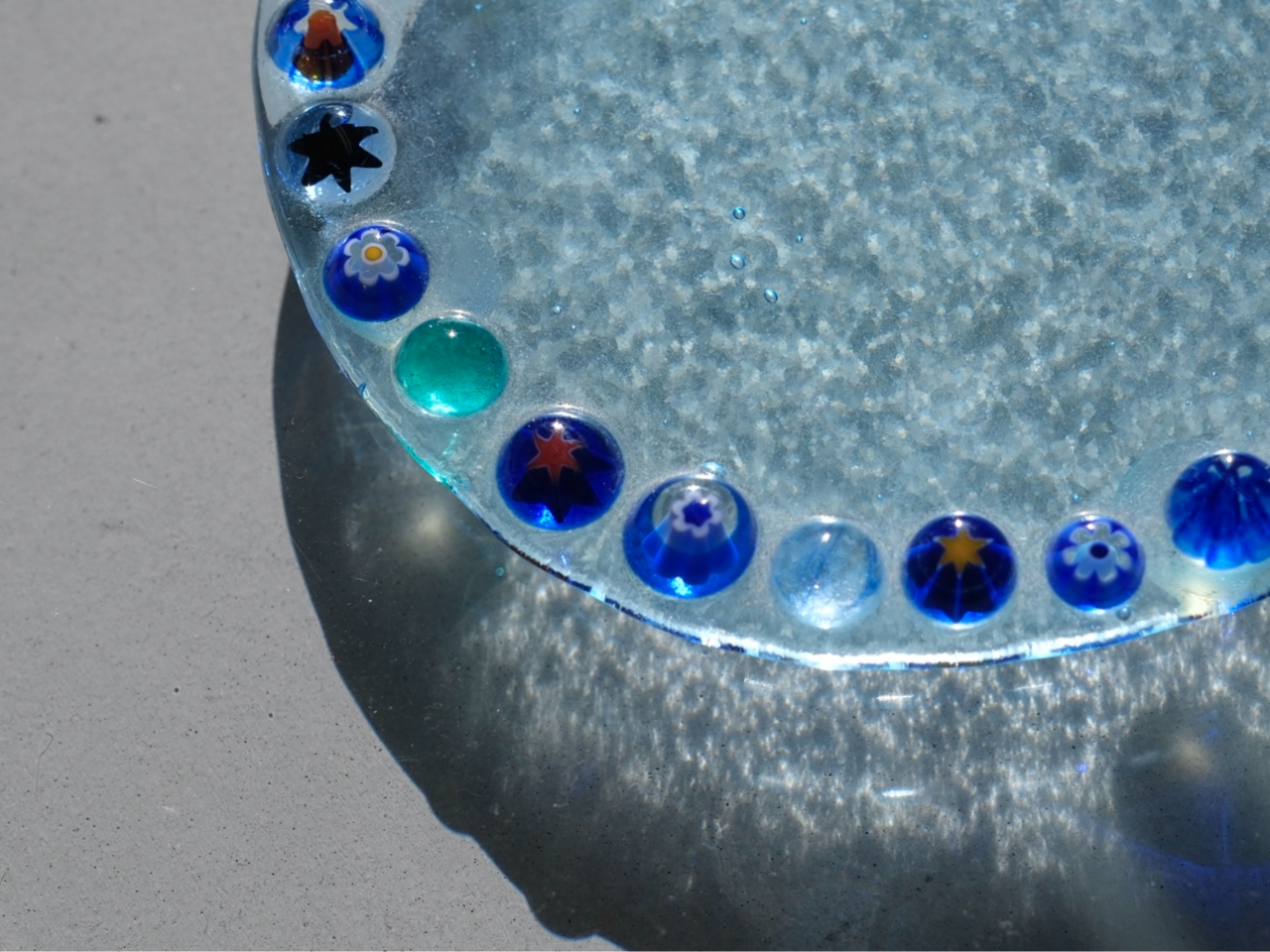 �����K���X������������ׂāA�I���W�i���̃K���X�R�[�X�^�[�����܂��傤��