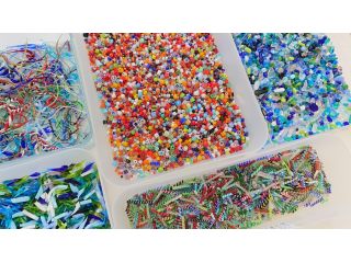 ガラス細工 鏡作り 女性にオススメ 綺麗なガラスを使いオススメの鏡を作ろう ガラスアート体験工房上田工芸本店 じゃらん遊び体験