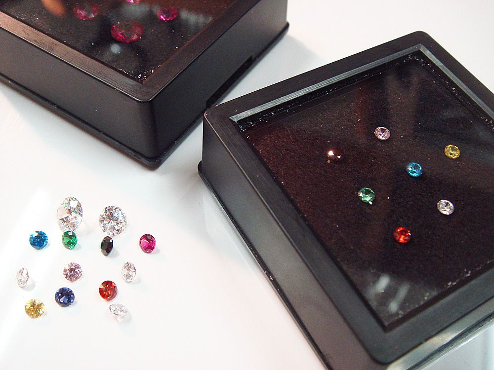 ��΂͎�ނ��F�X�������܂��̂ł��D���ȕ������I�ђ����܂��B�a���΂�V�R�΂��I���\�ł���