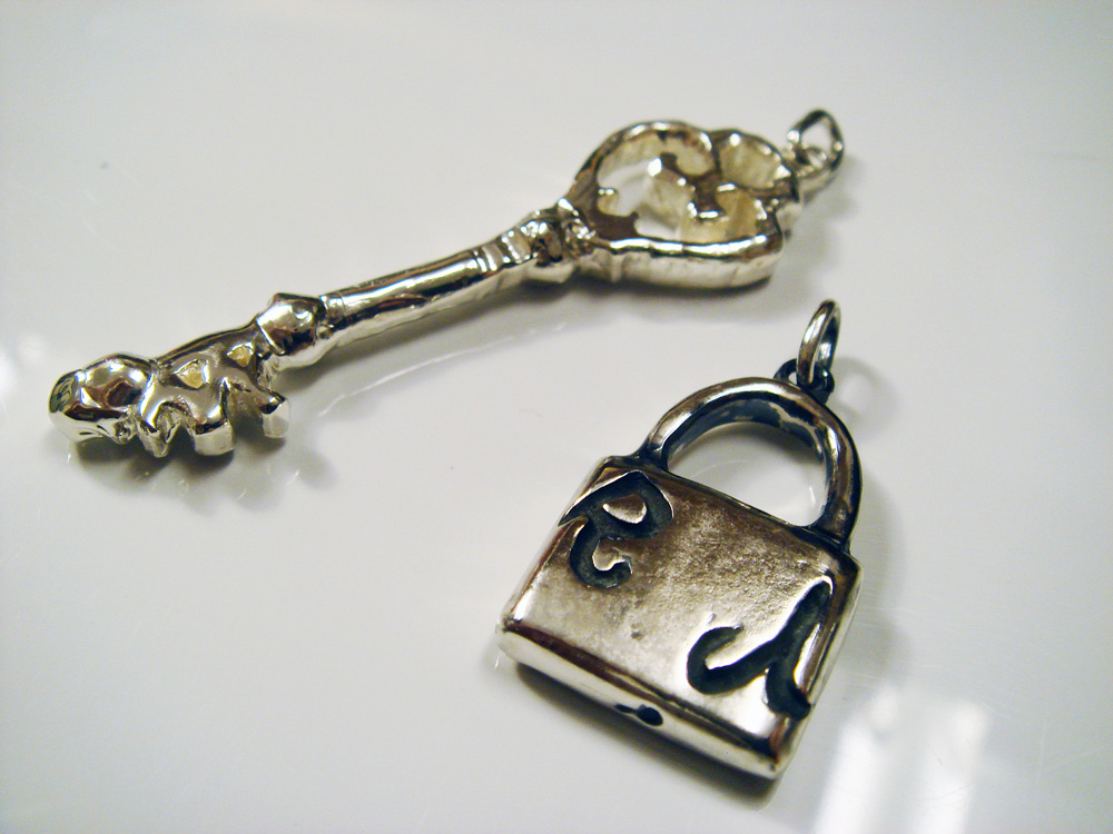 �y�A�A�N�Z�T���[������̌�������i��