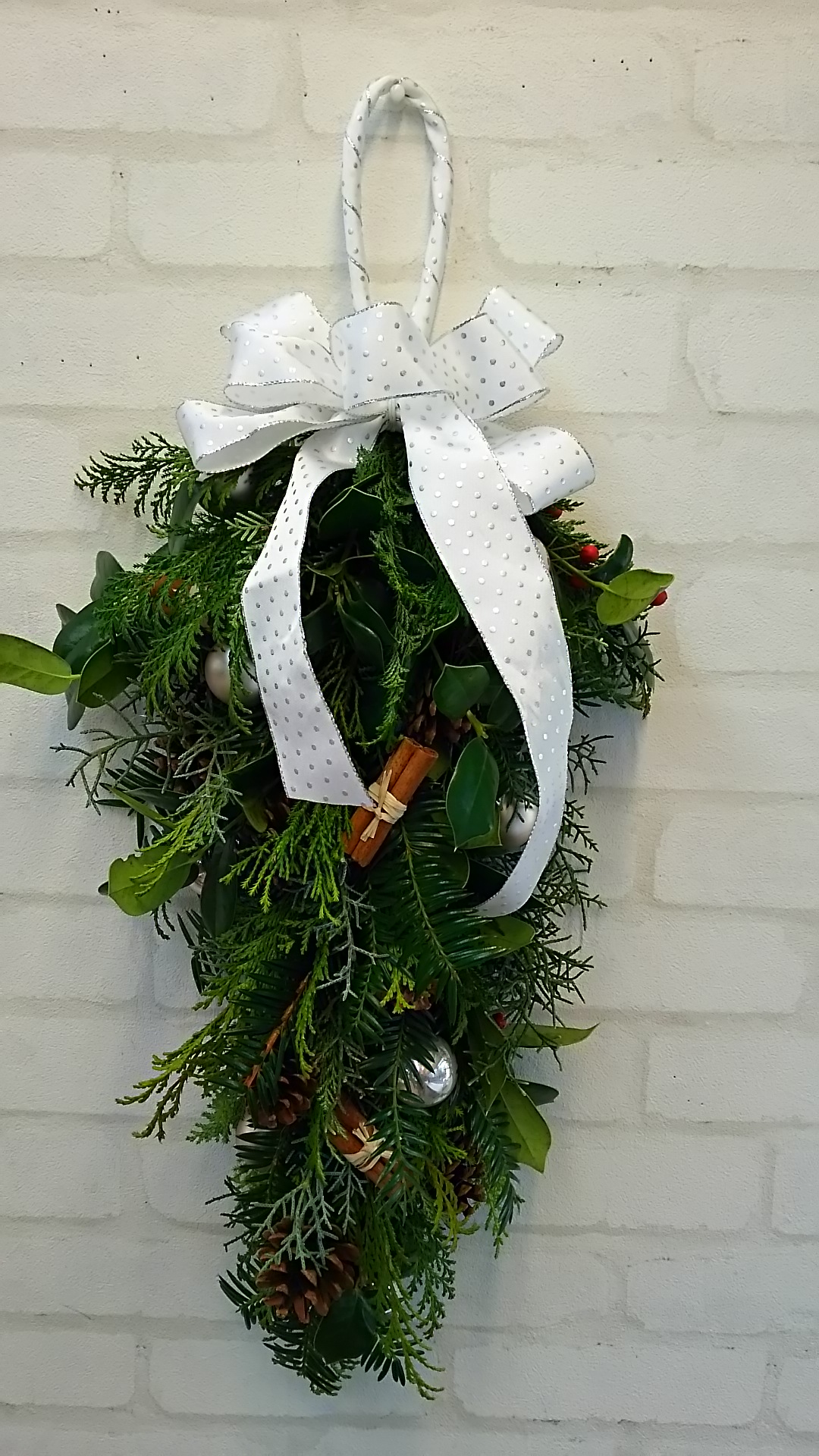 じゃらんクーポン利用可 期間限定クリスマス ドアスワッグ制作7 560円 4 860円 岩橋康子フラワーデザインスクール じゃらん遊び体験