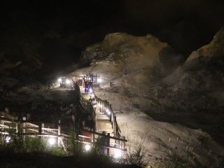 夜の北海道遺産・登別地獄谷