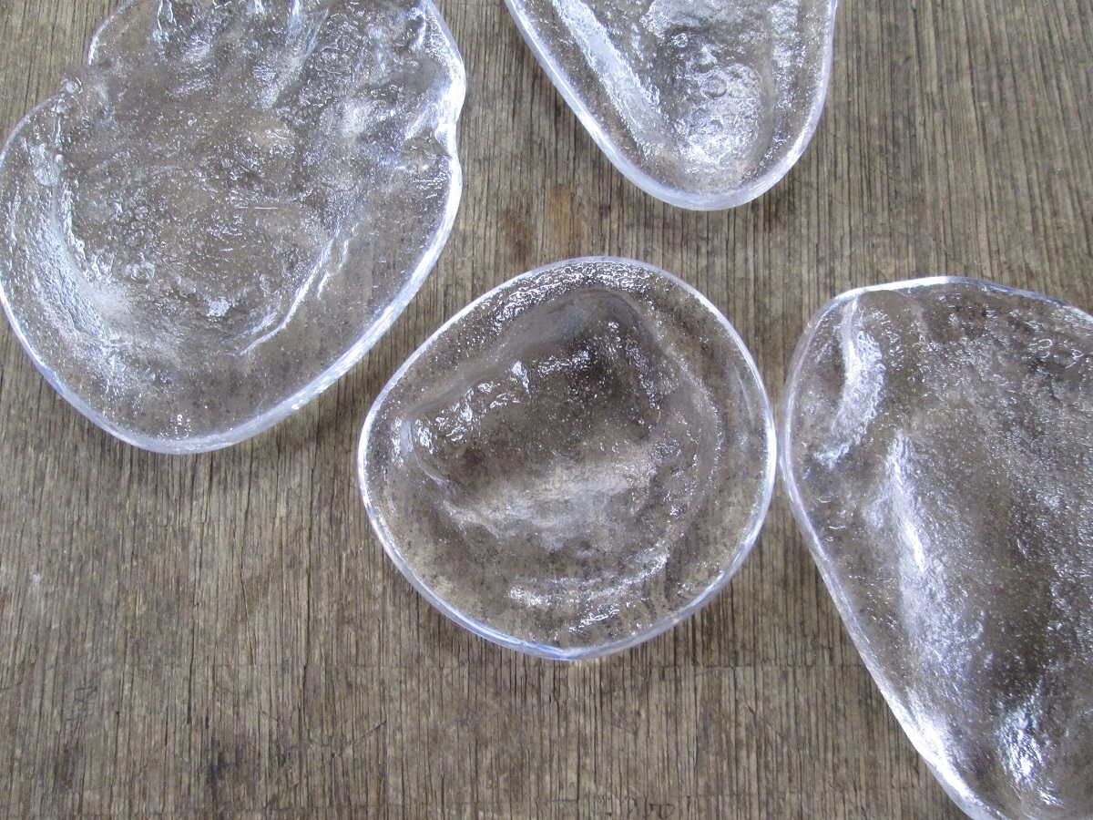 ql̐̋L^A̎voƂĂЂA肭