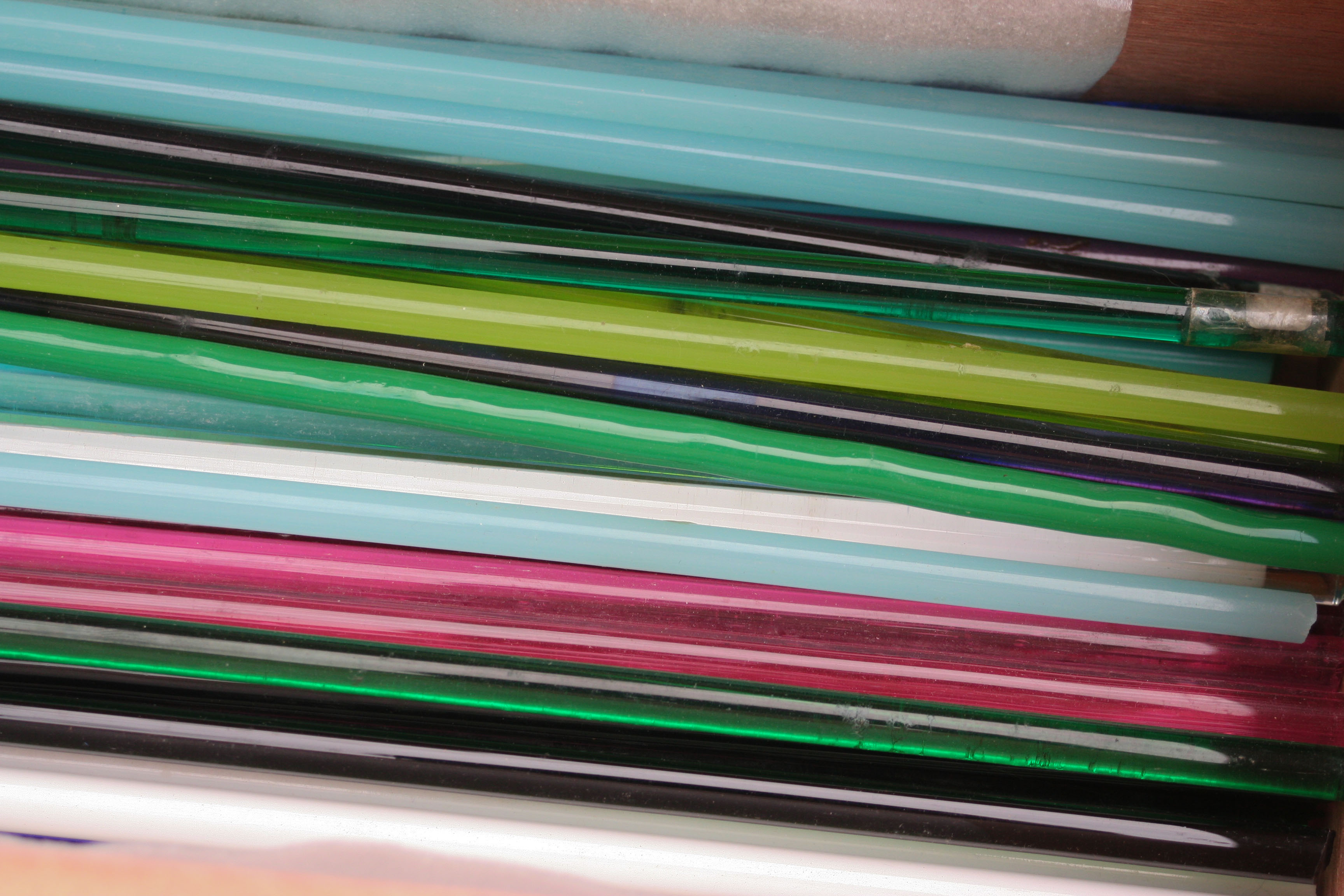 三十種類以上の色ガラスが使えます!