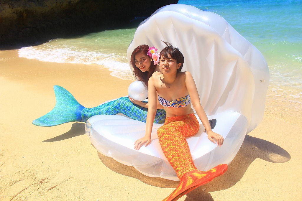沖縄・青の洞窟】《マーメイドスイム＆写真撮影☆青の洞窟シュノーケル