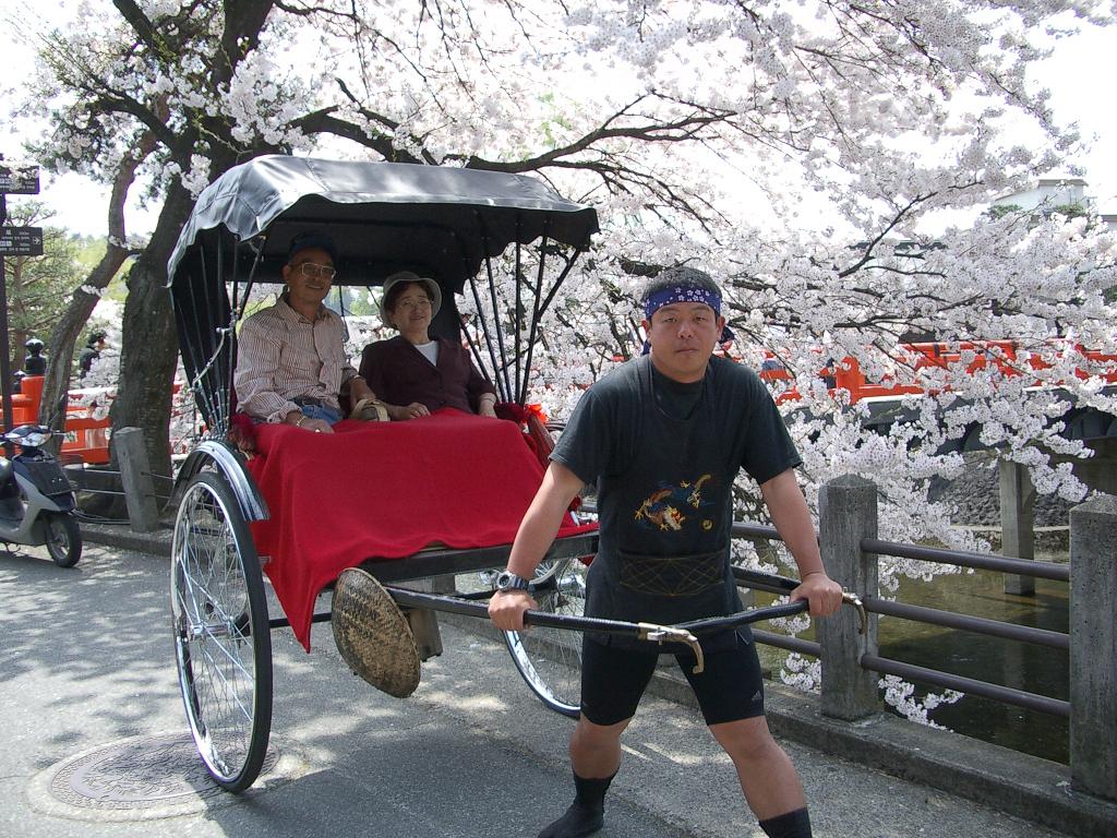 四季を楽しみながらの人力車★