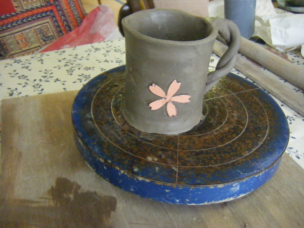 手びねり陶芸体験 ≫ファミリー・女性・カップルにおすすめ☆